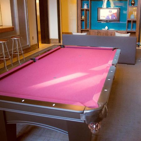 Crystal Quarters Furnished Apartments At The Gramercy Arlington Exteriör bild