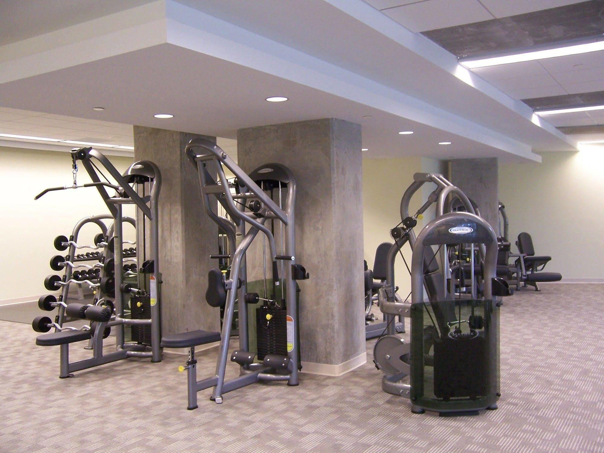 Crystal Quarters Furnished Apartments At The Gramercy Arlington Exteriör bild